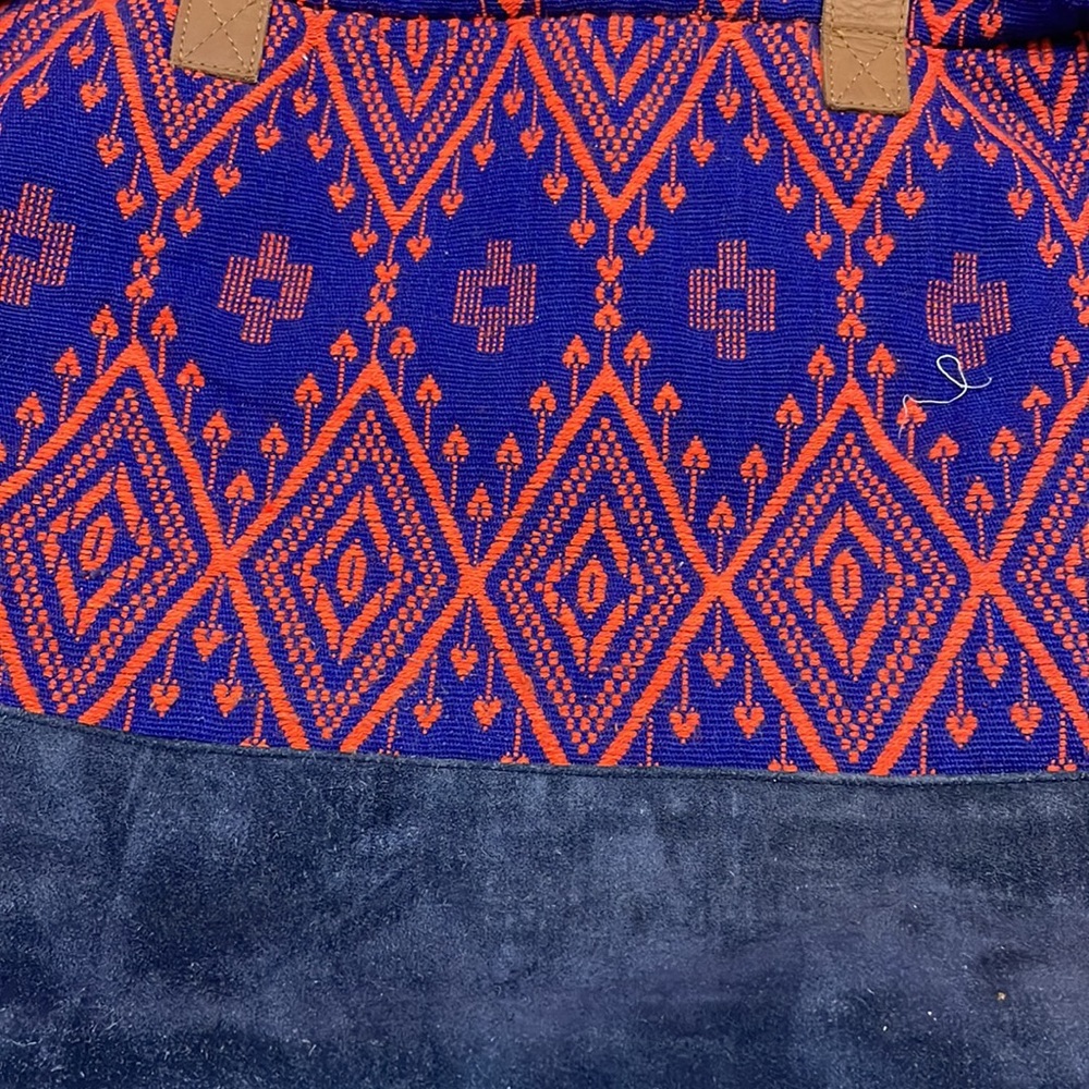 Embroidered bag - Picture 2 of 4